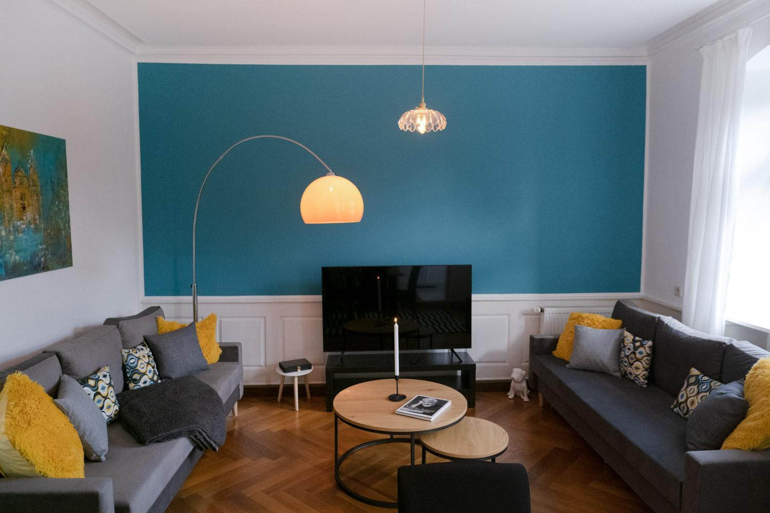 Bella Casa - Business&Family - 2 Zimmer Direkt Neben Schloss, Parkplatz, Smarttv, Netflix, Waschmaschine, 24H Checkin, 71Qm, Kingsizebett, Hotelbettwaesche Ludwigsburg Exterior photo
