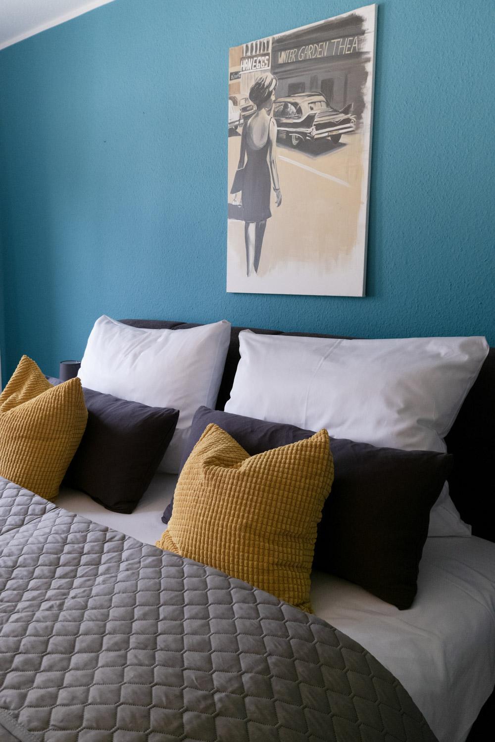 Bella Casa - Business&Family - 2 Zimmer Direkt Neben Schloss, Parkplatz, Smarttv, Netflix, Waschmaschine, 24H Checkin, 71Qm, Kingsizebett, Hotelbettwaesche Ludwigsburg Exterior photo